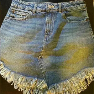 Free People Women’s denim mini skirt fringe raw hem size 26‎